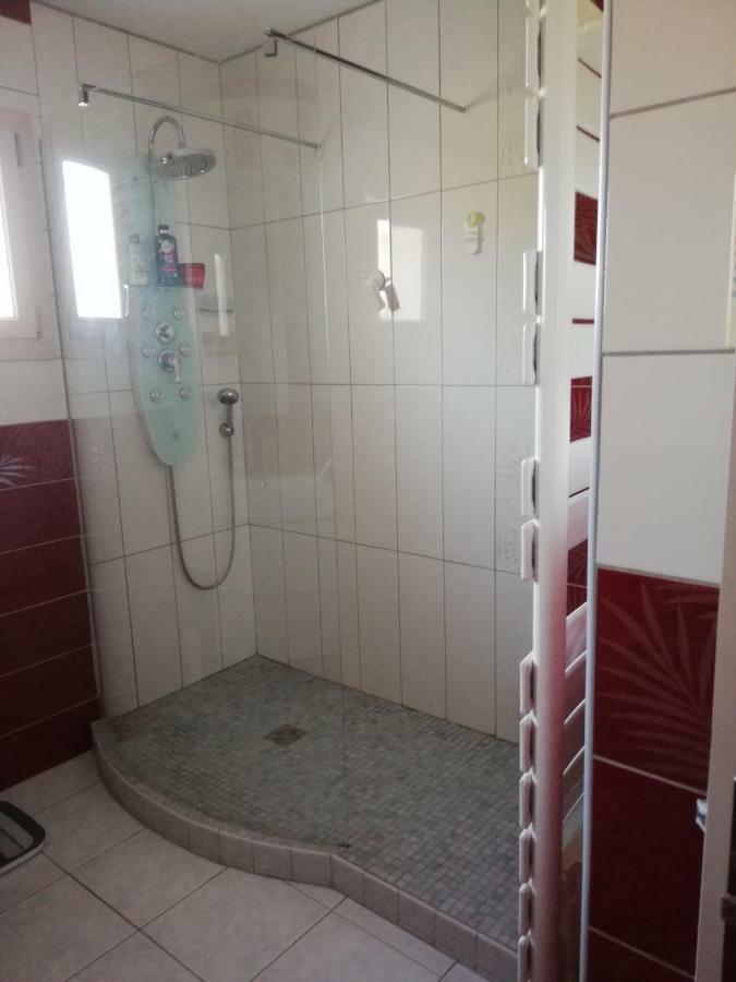 Chambre Privee Calme,Campagne,Etape,Deplacement Pro,Abri Moto Velo,Parking Vaux-sur-Vienne Εξωτερικό φωτογραφία